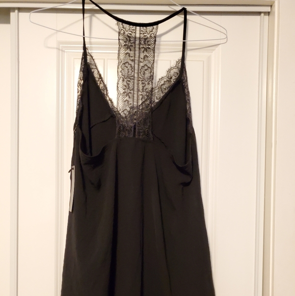 LBD - Lulus Size L - Picture 2 of 3
